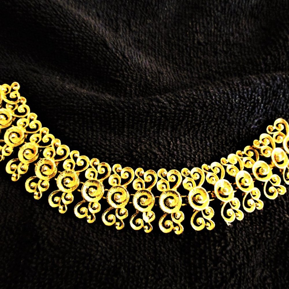 Go with Swirls and Curls!